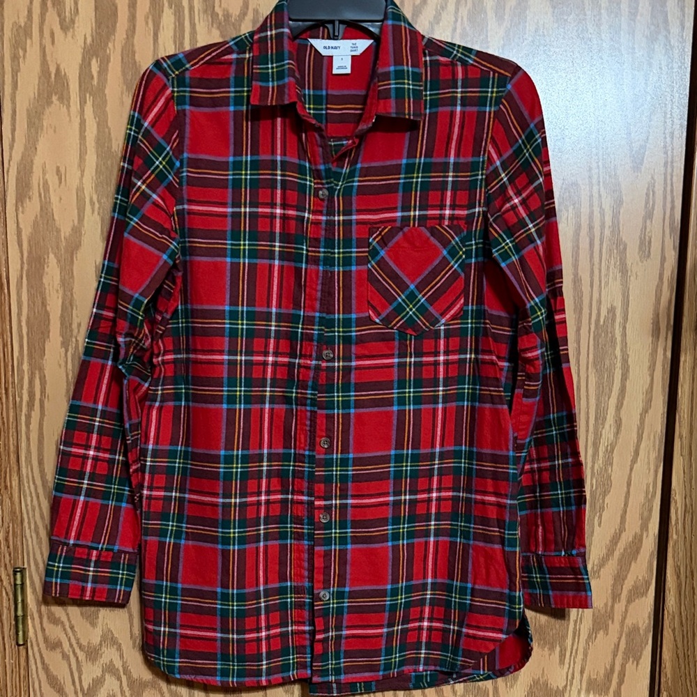 Old Navy Red and Green Plaid women’s shirt size small